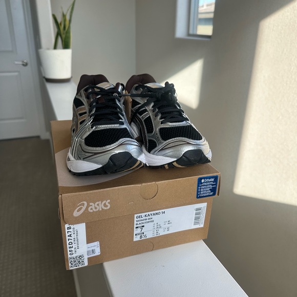 ASICS gel-kayano 14 - Picture 2 of 5